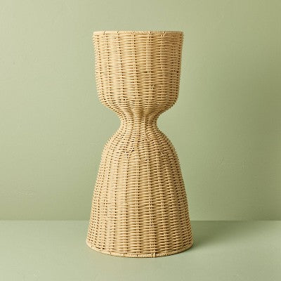 Dwustronny rattanowy kosz na donicę